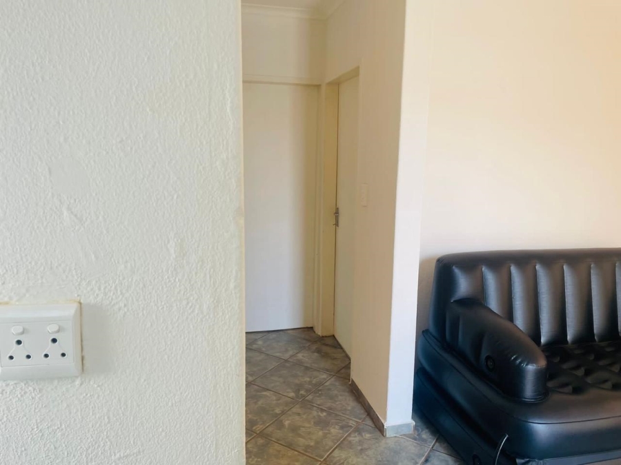 2 Bedroom Property for Sale in Mahube Valley Gauteng