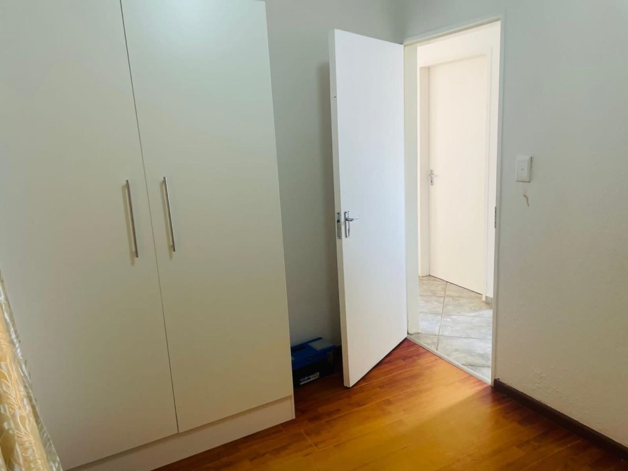 2 Bedroom Property for Sale in Mahube Valley Gauteng