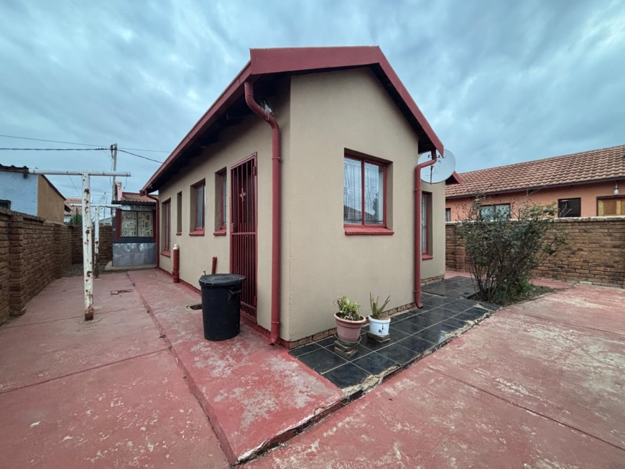 2 Bedroom Property for Sale in Mahube Valley Gauteng