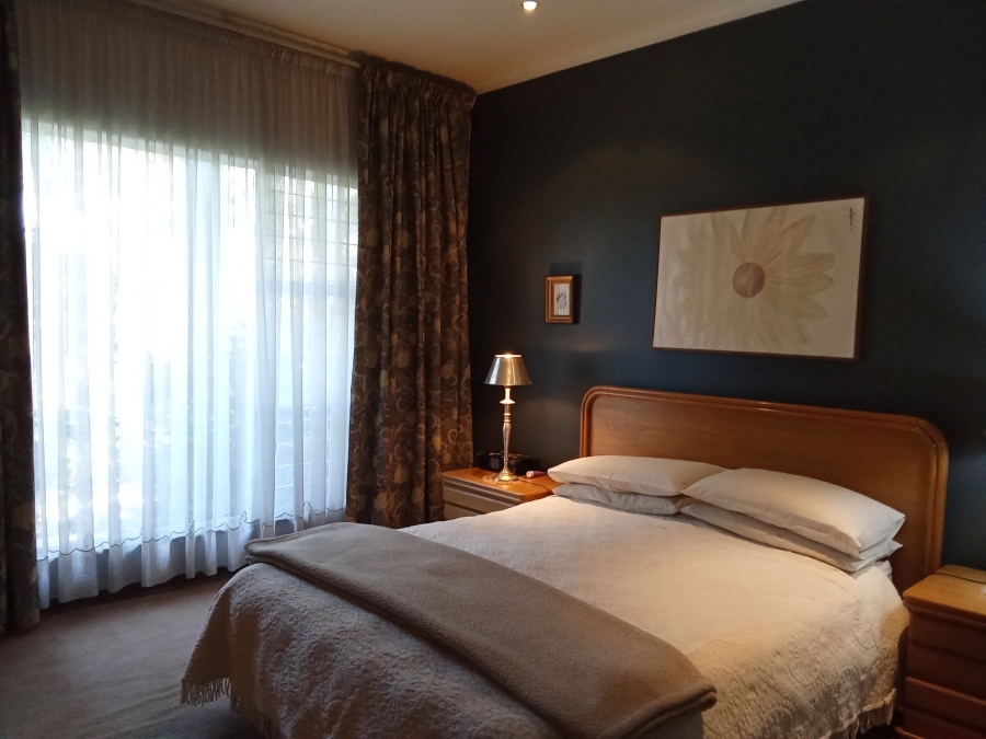 4 Bedroom Property for Sale in Florida Glen Gauteng