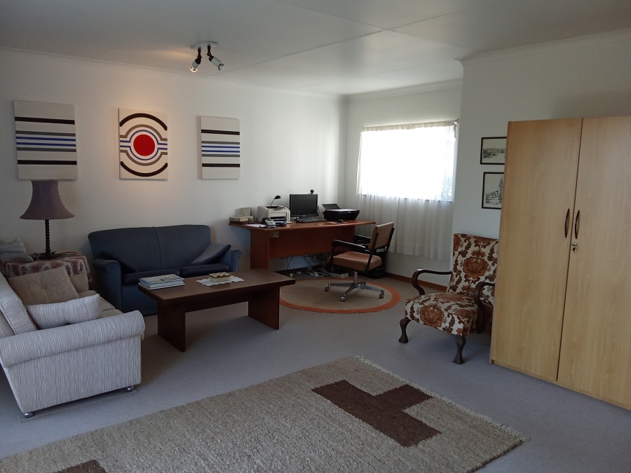 4 Bedroom Property for Sale in Florida Glen Gauteng