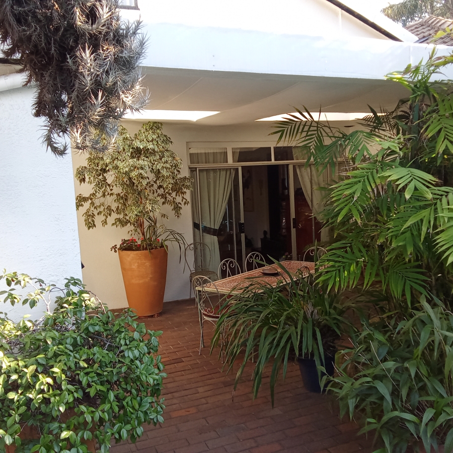 4 Bedroom Property for Sale in Florida Glen Gauteng