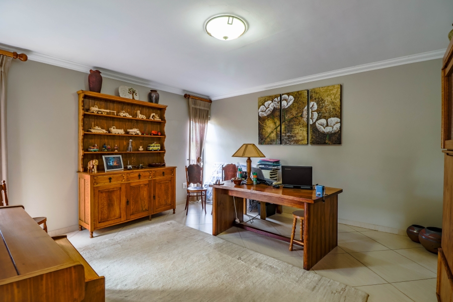 4 Bedroom Property for Sale in The Wilds Gauteng