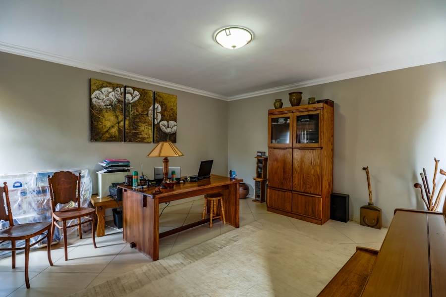 4 Bedroom Property for Sale in The Wilds Gauteng
