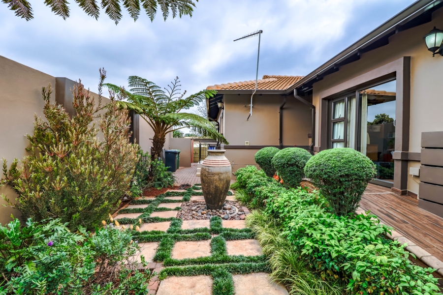 4 Bedroom Property for Sale in The Wilds Gauteng
