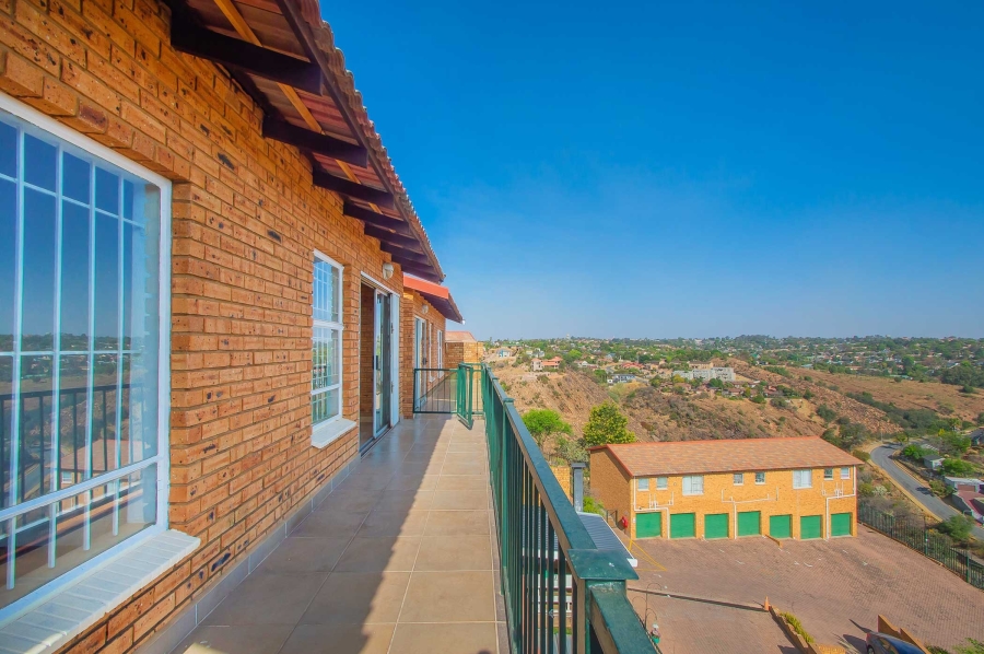 2 Bedroom Property for Sale in Rangeview Gauteng