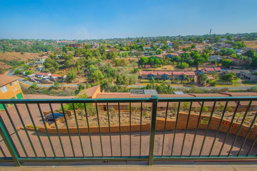 2 Bedroom Property for Sale in Rangeview Gauteng