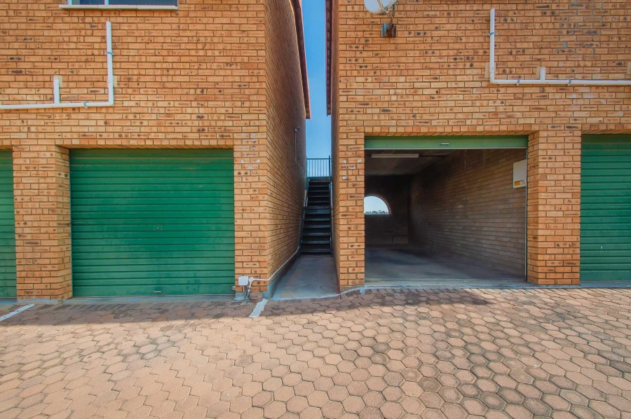 2 Bedroom Property for Sale in Rangeview Gauteng