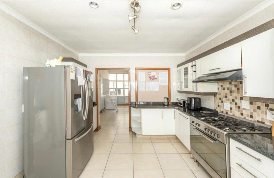 5 Bedroom Property for Sale in Dowerglen Ext 5 Gauteng