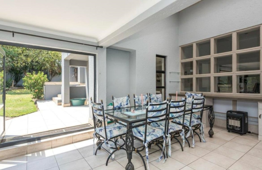 5 Bedroom Property for Sale in Dowerglen Ext 5 Gauteng