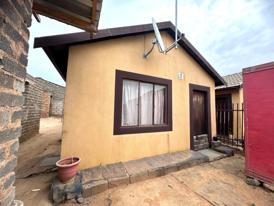 3 Bedroom Property for Sale in Clayville Gauteng