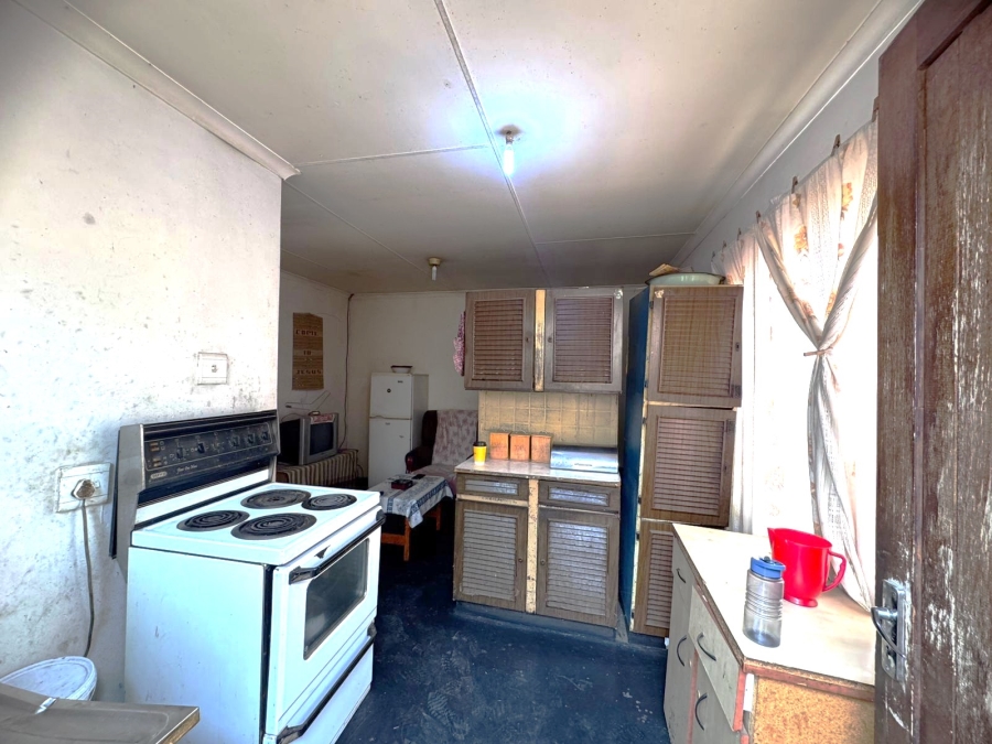 3 Bedroom Property for Sale in Clayville Gauteng