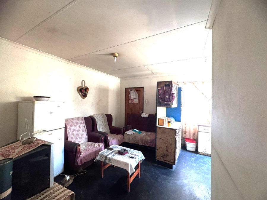 3 Bedroom Property for Sale in Clayville Gauteng