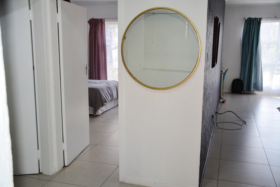 1 Bedroom Property for Sale in Atholl Gauteng