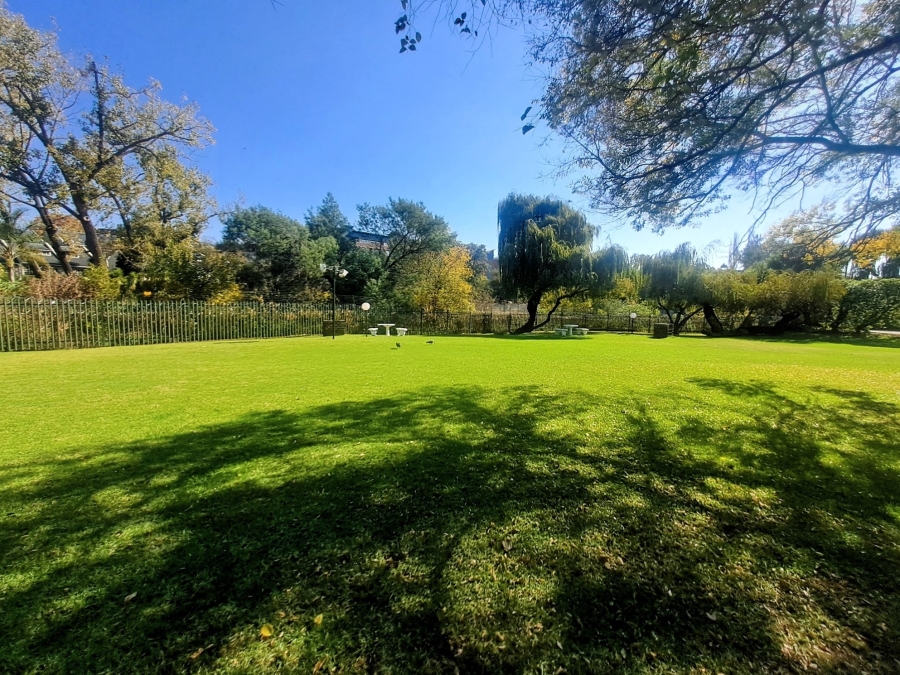 1 Bedroom Property for Sale in Atholl Gauteng