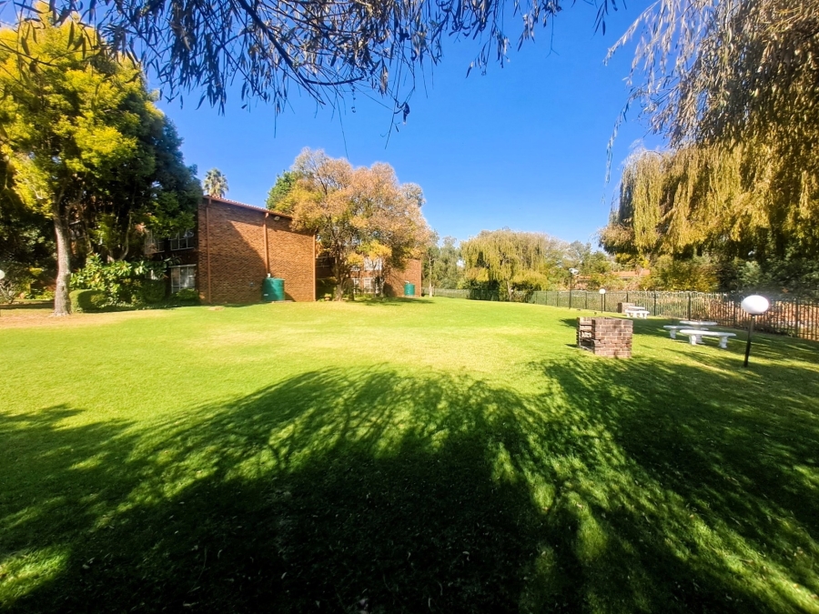 1 Bedroom Property for Sale in Atholl Gauteng