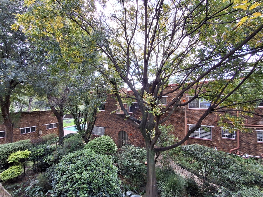 1 Bedroom Property for Sale in Atholl Gauteng
