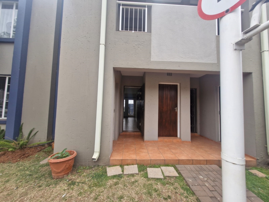2 Bedroom Property for Sale in Brentwood Gauteng