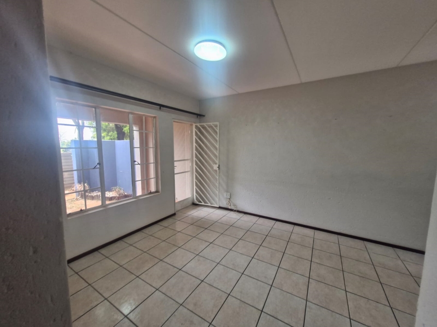 2 Bedroom Property for Sale in Brentwood Gauteng