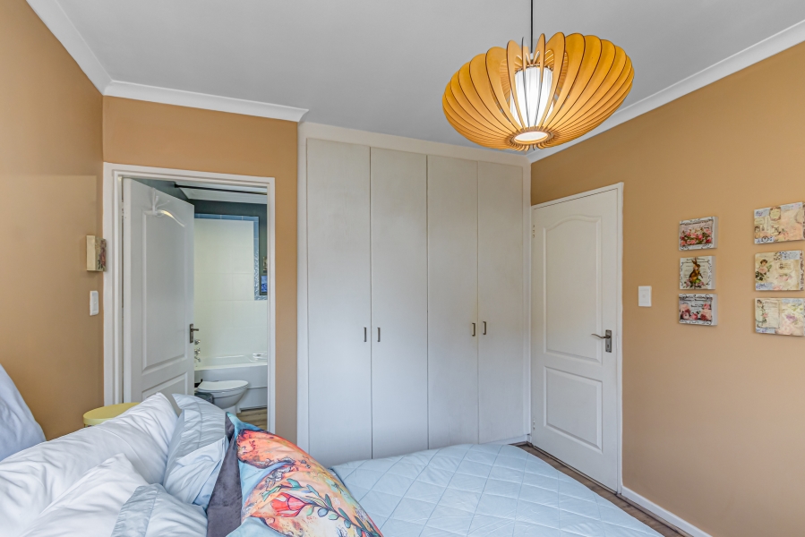 To Let 2 Bedroom Property for Rent in Bryanston Gauteng