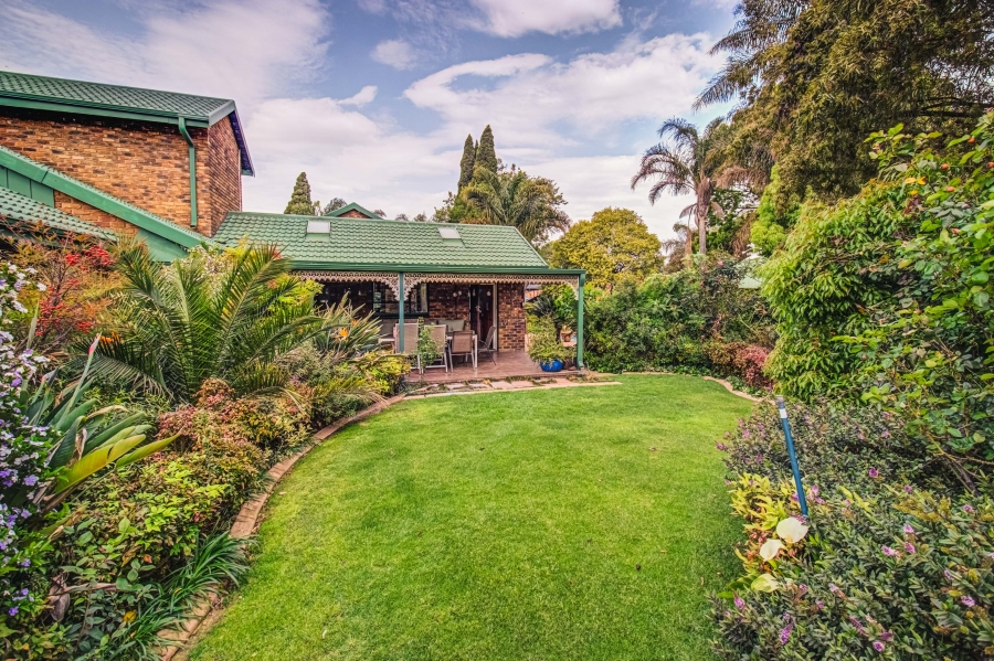 6 Bedroom Property for Sale in Pomona Gauteng