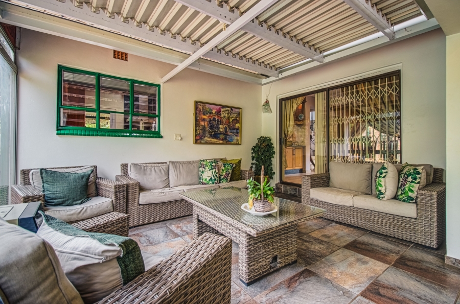 6 Bedroom Property for Sale in Pomona Gauteng