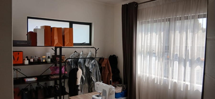 To Let 2 Bedroom Property for Rent in Lonehill Gauteng