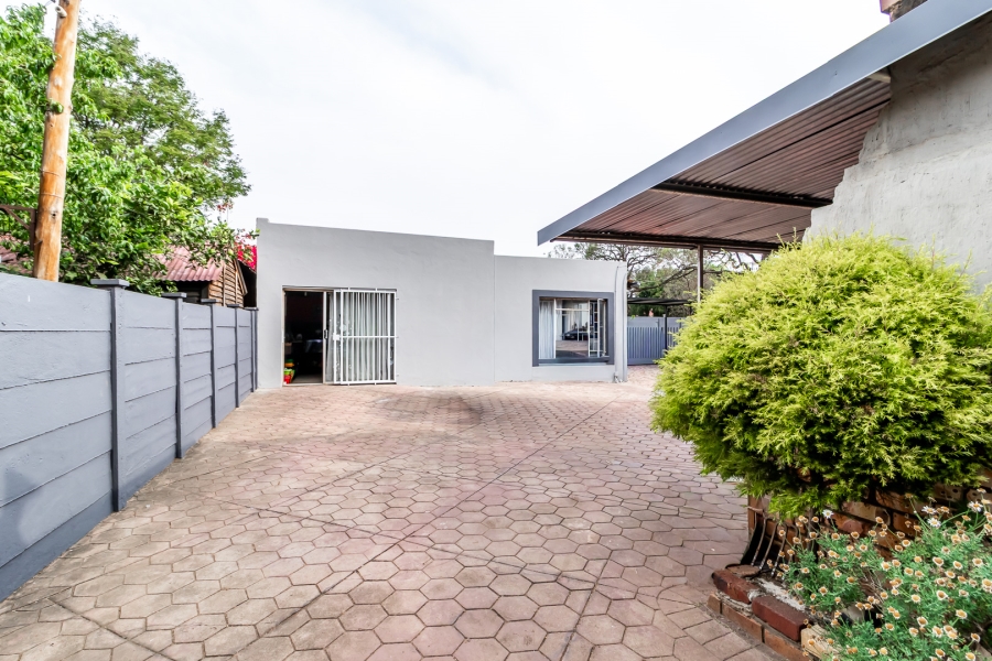 3 Bedroom Property for Sale in Rietfontein Gauteng