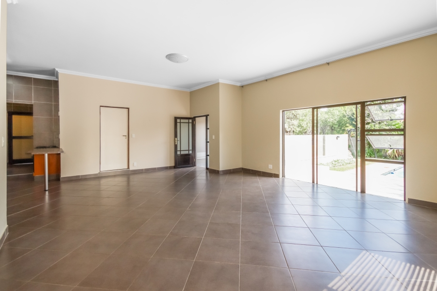 To Let 3 Bedroom Property for Rent in Broadacres Gauteng