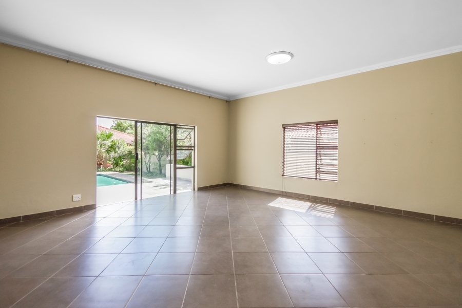 To Let 3 Bedroom Property for Rent in Broadacres Gauteng