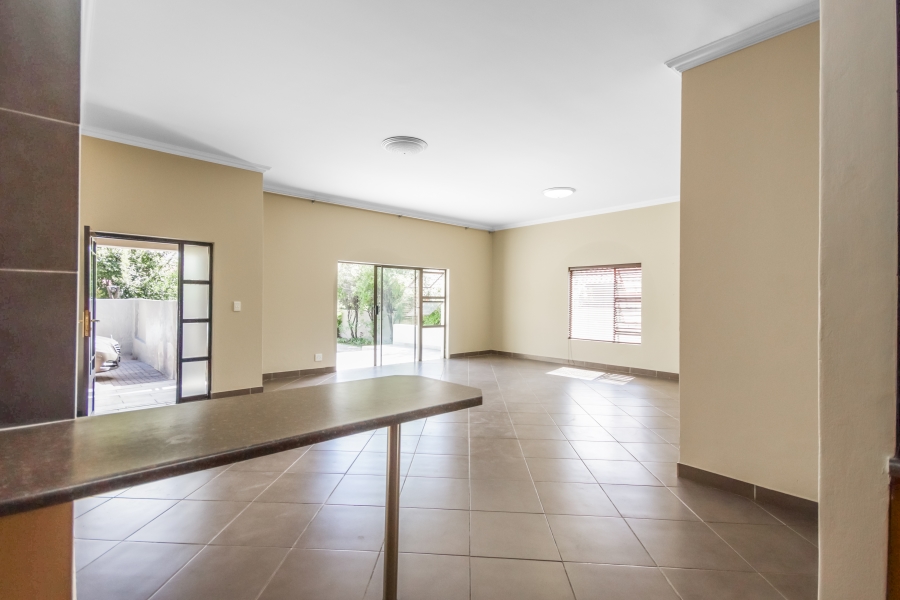 To Let 3 Bedroom Property for Rent in Broadacres Gauteng
