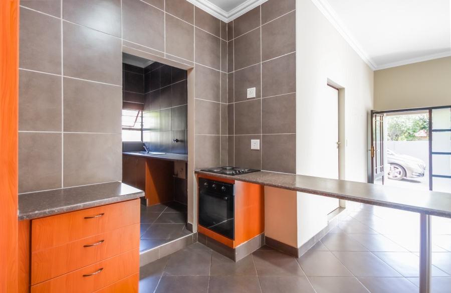 To Let 3 Bedroom Property for Rent in Broadacres Gauteng