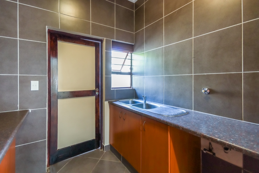 To Let 3 Bedroom Property for Rent in Broadacres Gauteng
