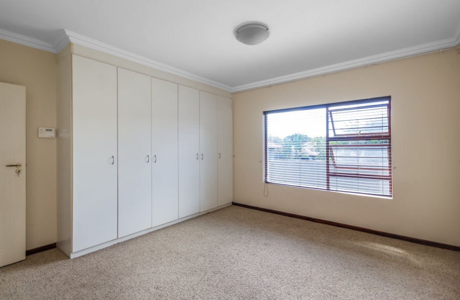 To Let 3 Bedroom Property for Rent in Broadacres Gauteng