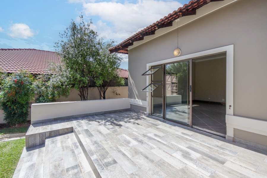 To Let 3 Bedroom Property for Rent in Broadacres Gauteng