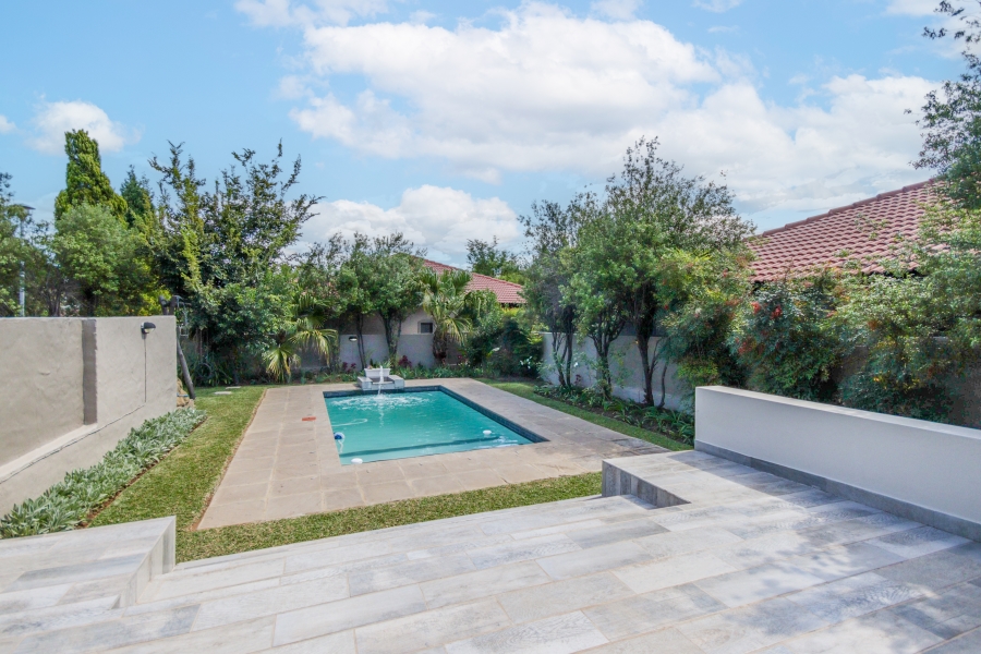 To Let 3 Bedroom Property for Rent in Broadacres Gauteng
