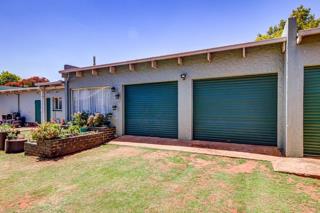 To Let 4 Bedroom Property for Rent in Rhodesfield Gauteng