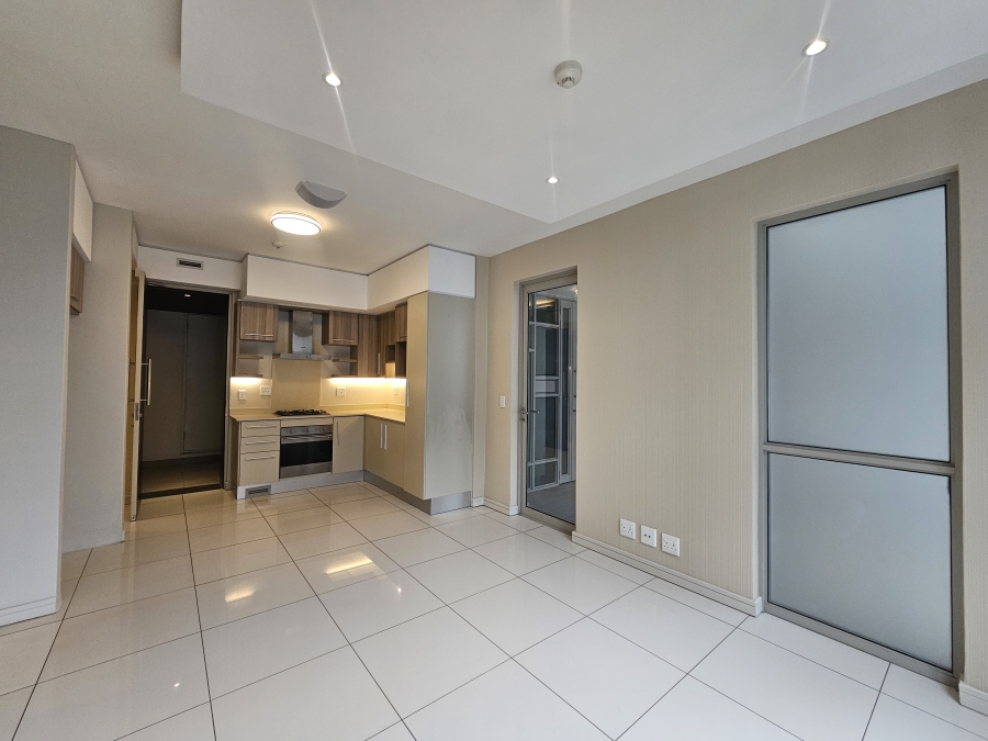 To Let 2 Bedroom Property for Rent in Rosebank Gauteng