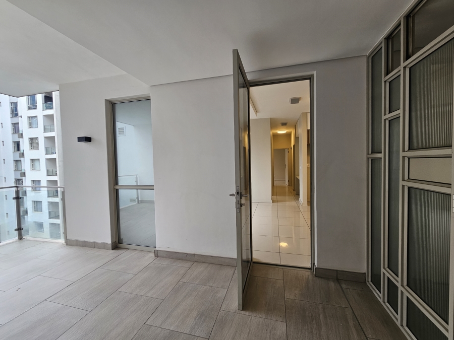 To Let 2 Bedroom Property for Rent in Rosebank Gauteng