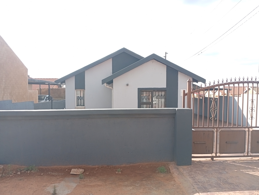 To Let 3 Bedroom Property for Rent in Mahube Valley Gauteng