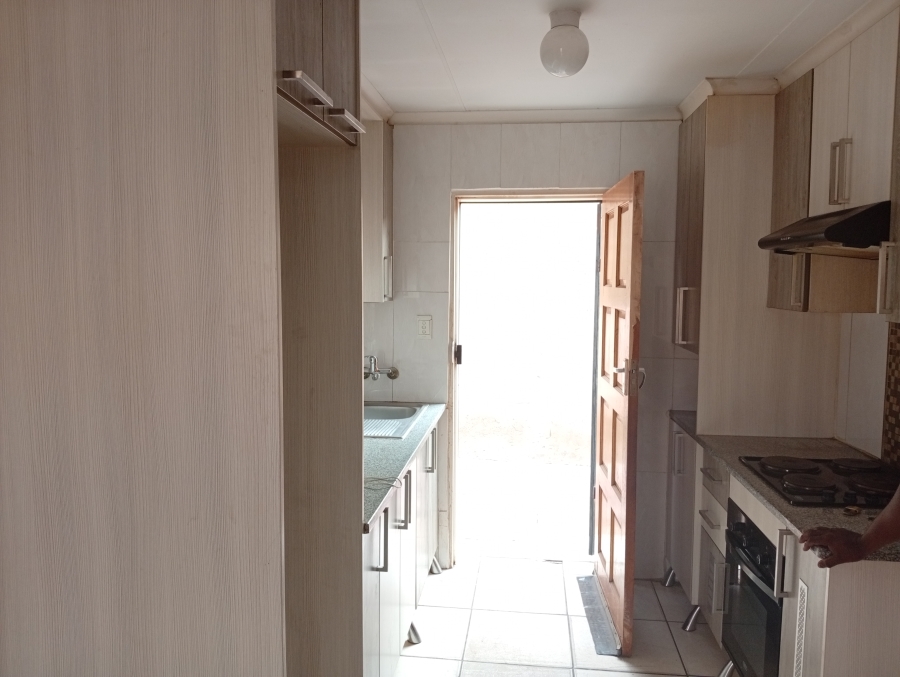 To Let 3 Bedroom Property for Rent in Mahube Valley Gauteng