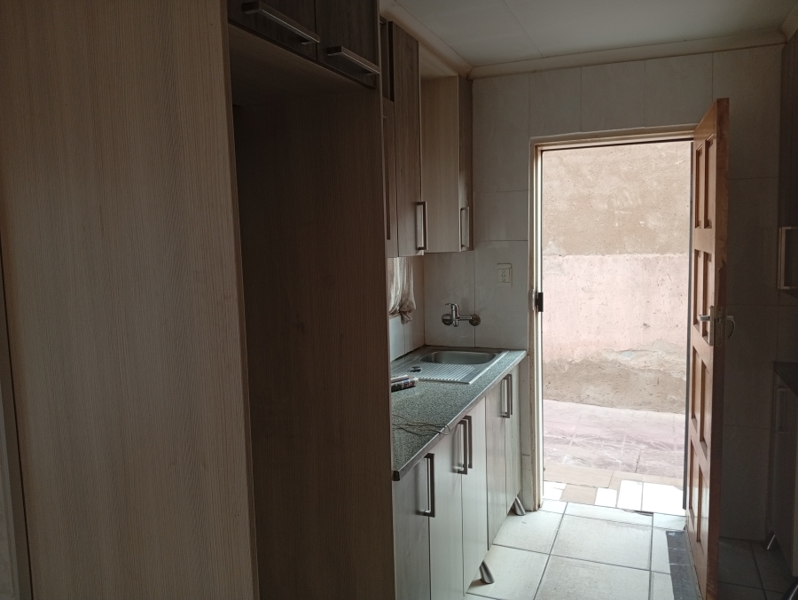 To Let 3 Bedroom Property for Rent in Mahube Valley Gauteng