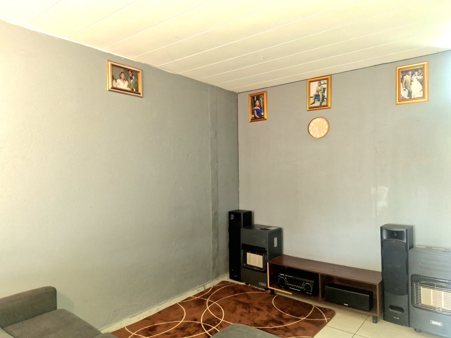 1 Bedroom Property for Sale in Windsor East Gauteng