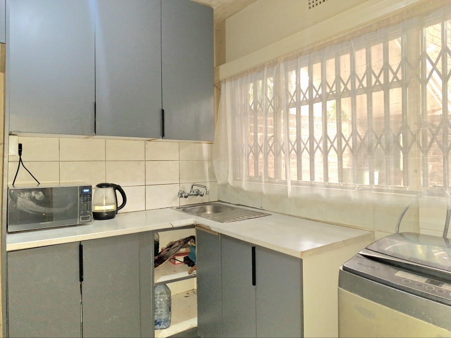 1 Bedroom Property for Sale in Windsor East Gauteng