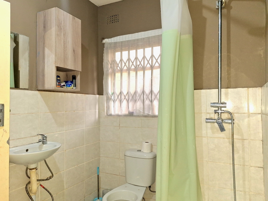 1 Bedroom Property for Sale in Windsor East Gauteng