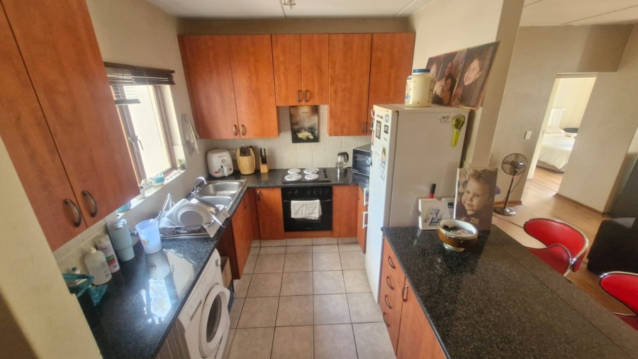 To Let 2 Bedroom Property for Rent in Paulshof Gauteng