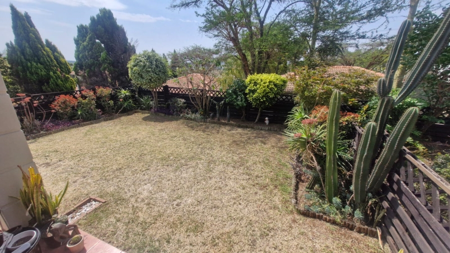 To Let 2 Bedroom Property for Rent in Paulshof Gauteng