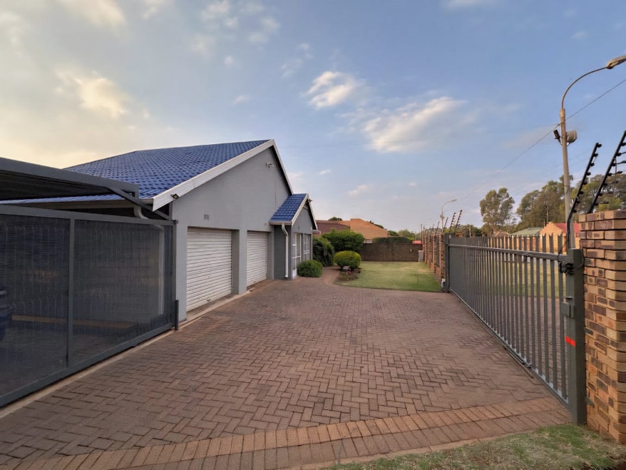 4 Bedroom Property for Sale in Culemborg Park Gauteng