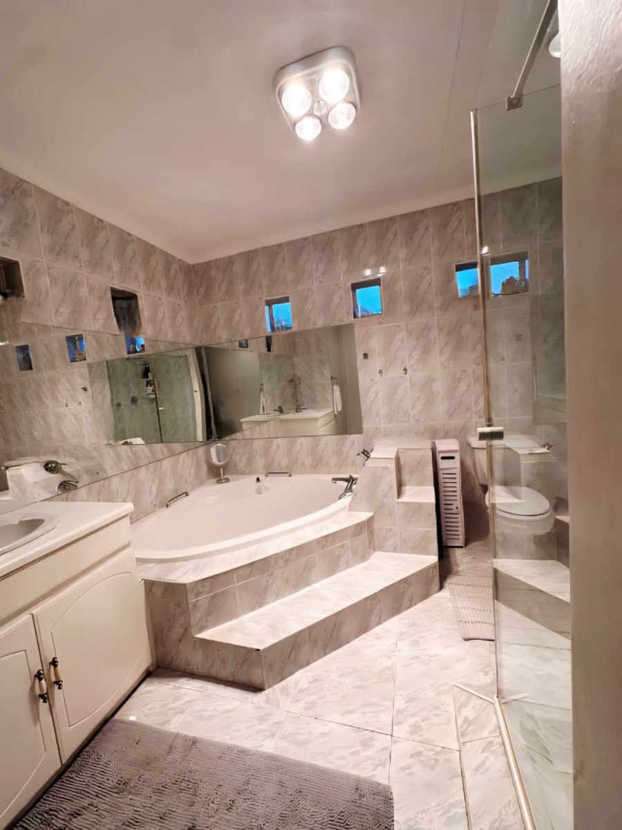 4 Bedroom Property for Sale in Culemborg Park Gauteng