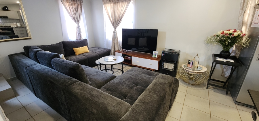 3 Bedroom Property for Sale in Albertsdal Gauteng